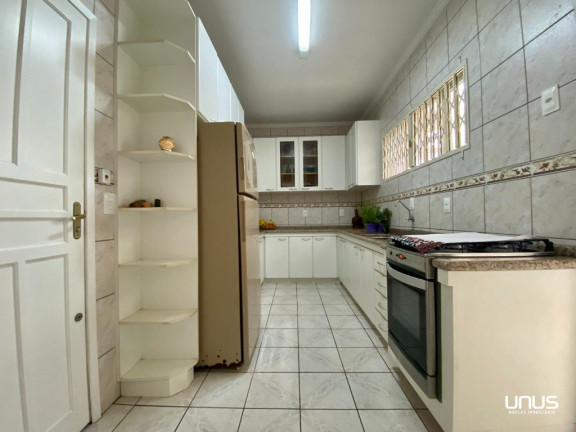 Imagem Casa com 4 Quartos à Venda, 298 m² em Campinas - São José