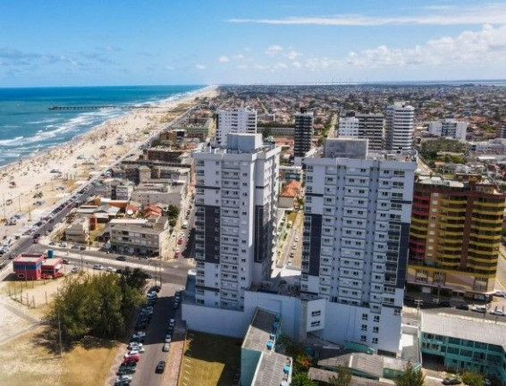 Apartamento com 2 Quartos à Venda,  em Centro - Tramandaí