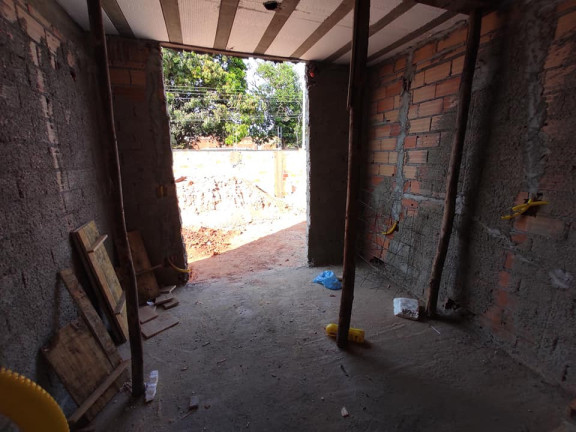 Imagem Imóvel com 
            	3             Quartos à Venda, 136 m² em 
            	Sitios Santa Luzia             - 
            	Aparecida De Goiania            