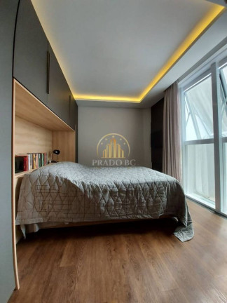 Imagem Sobrado com 3 Quartos à Venda, 210 m² em Centro - Balneário Camboriú Imagem Sobrado com 3 Quartos à Venda, 210 m² em Centro - Balneário Camboriú