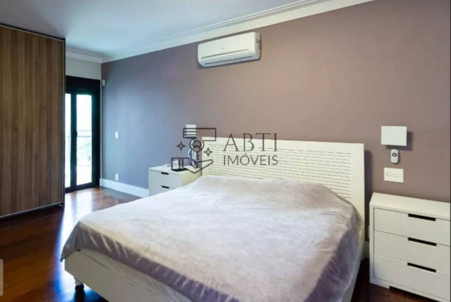 Imagem Apartamento com 3 Quartos para Alugar, 120 m² em Moema - São Paulo Imagem Apartamento com 3 Quartos para Alugar, 120 m² em Moema - São Paulo