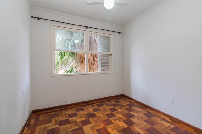 Imagem Apartamento com 3 Quartos à Venda, 67 m² em Rio Branco - Porto Alegre Imagem Apartamento com 3 Quartos à Venda, 67 m² em Rio Branco - Porto Alegre