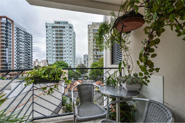 Imagem Imóvel com 3 Quartos à Venda, em Vila Mariana - São Paulo Imagem Imóvel com 3 Quartos à Venda, em Vila Mariana - São Paulo