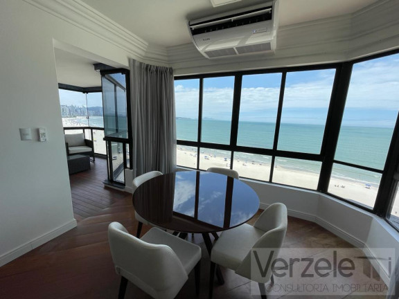 Imagem Apartamento com 3 Quartos para Temporada, 140 m² em Centro - Balneário Camboriú