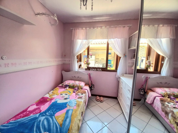 Imagem Casa com 3 Quartos à Venda, 86 m²