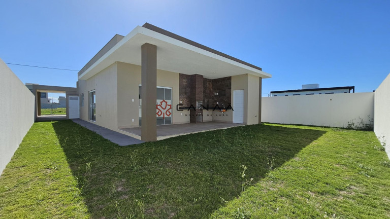 Imagem Casa de Condomínio com 3 Quartos à Venda, 168 m² em Peró - Cabo Frio Imagem Casa de Condomínio com 3 Quartos à Venda, 168 m² em Peró - Cabo Frio