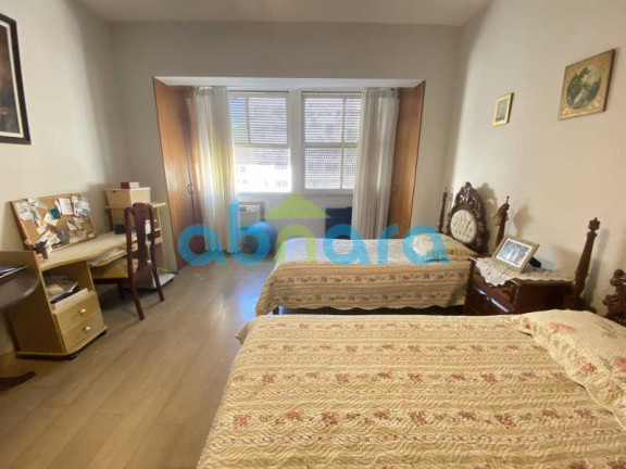 Imagem Apartamento com 3 Quartos à Venda, 205 m² em Copacabana - Rio De Janeiro
