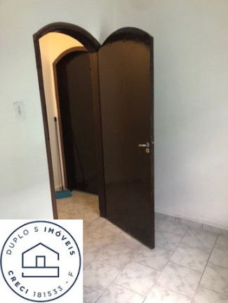 Imagem Casa com 4 Quartos à Venda, 225 m² em Jardim Cristiane - Santo André Imagem Casa com 4 Quartos à Venda, 225 m² em Jardim Cristiane - Santo André