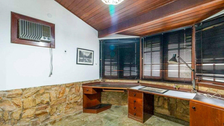 Imagem Casa com 4 Quartos à Venda, 240 m² em Itaipu - Niterói Imagem Casa com 4 Quartos à Venda, 240 m² em Itaipu - Niterói
