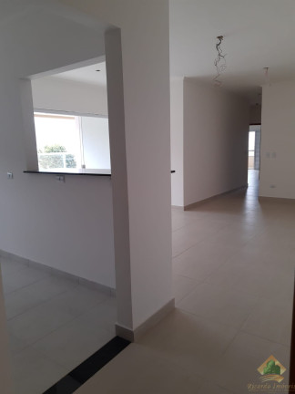 Apartamento com 3 Quartos à Venda, 127 m² em Centro - Ubatuba