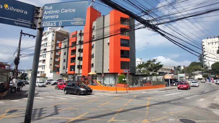 Imagem Apartamento com 2 Quartos à Venda, 74 m² em Agronômica - Florianópolis Imagem Apartamento com 2 Quartos à Venda, 74 m² em Agronômica - Florianópolis