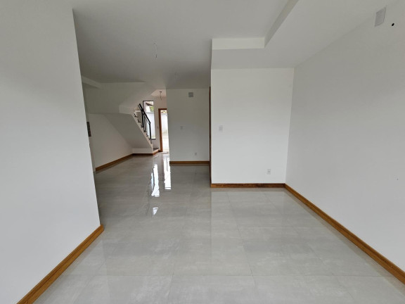 Imagem Casa com 3 Quartos à Venda, 104 m² em Alto - Teresópolis