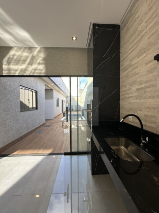 Imagem Casa com 3 Quartos à Venda, 140 m² em Jardim Helvécia - Aparecida De Goiânia
