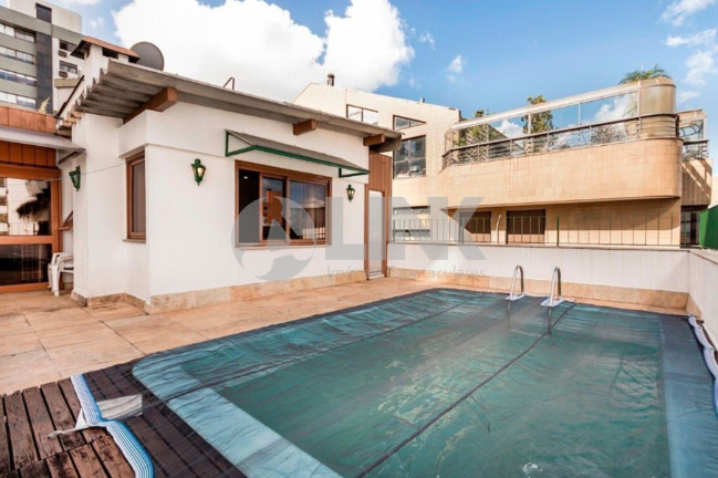 Imóvel com 3 Quartos à Venda, 244 m² em Petrópolis - Porto Alegre