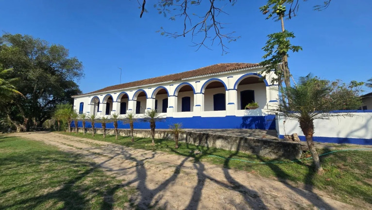 Imagem Imóvel com 10 Quartos à Venda, em Badureco - Itaboraí Imagem Imóvel com 10 Quartos à Venda, em Badureco - Itaboraí