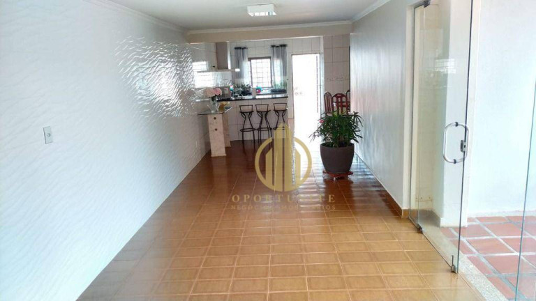 Imagem Casa com 3 Quartos à Venda, 262 m² em Centro - Jardinópolis Imagem Casa com 3 Quartos à Venda, 262 m² em Centro - Jardinópolis