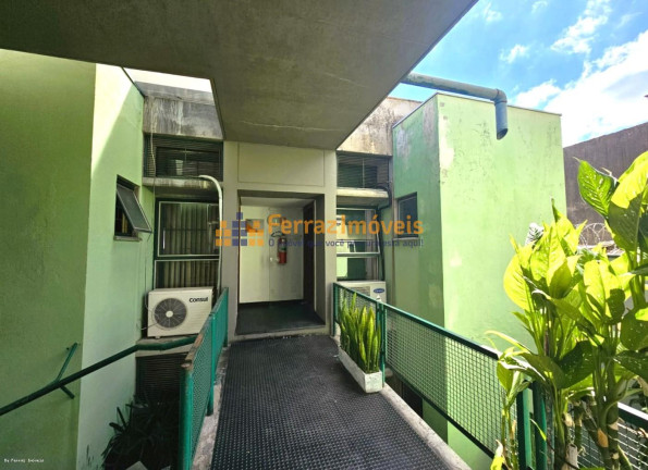 Sala Comercial à Venda, 37 m² em Moinhos De Vento - Porto Alegre