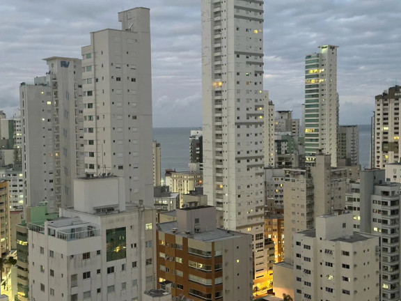 Imagem Apartamento com 4 Quartos à Venda, 143 m² em Centro - Balneário Camboriú Imagem Apartamento com 4 Quartos à Venda, 143 m² em Centro - Balneário Camboriú