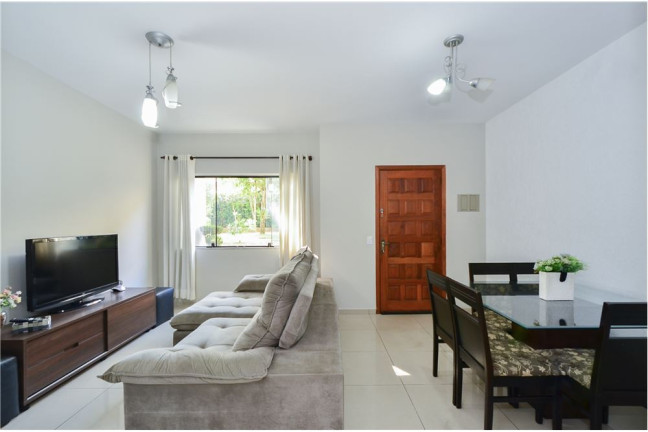 Imagem Casa com 3 Quartos à Venda, em Penha - São Paulo Imagem Casa com 3 Quartos à Venda, em Penha - São Paulo