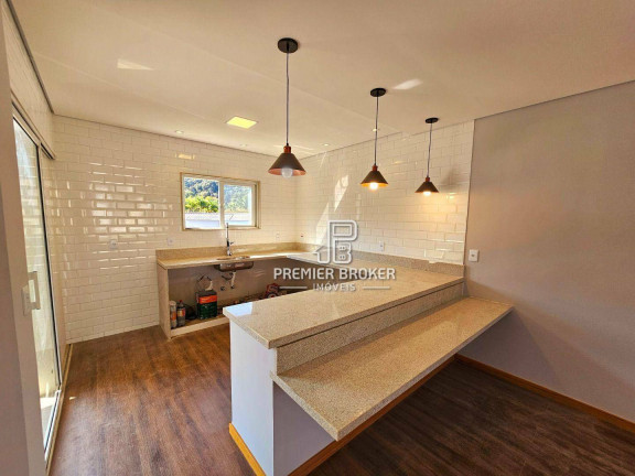 Imagem Casa com 3 Quartos à Venda, 260 m² em Albuquerque - Teresópolis Imagem Casa com 3 Quartos à Venda, 260 m² em Albuquerque - Teresópolis