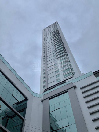 Apartamento com 3 Quartos à Venda, 137 m² em Centro - Balneário Camboriú