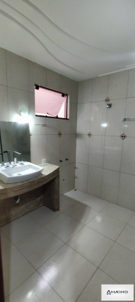 Imagem Casa com 4 Quartos à Venda, 257 m² em Centro - Cascavel