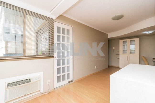 Imagem Apartamento com 2 Quartos à Venda, 67 m² em Passo Da Areia - Porto Alegre Imagem Apartamento com 2 Quartos à Venda, 67 m² em Passo Da Areia - Porto Alegre