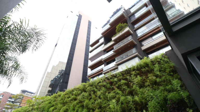 Imagem Apartamento com 2 Quartos à Venda, 111 m² em Itaim Bibi - São Paulo
