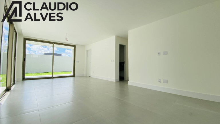 Imagem Casa de Condomínio com 4 Quartos à Venda, 225 m² em Papagaio - Feira De Santana Imagem Casa de Condomínio com 4 Quartos à Venda, 225 m² em Papagaio - Feira De Santana