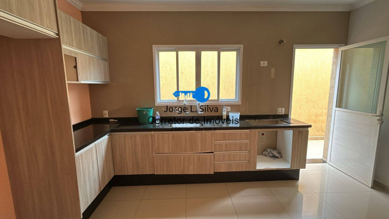 Casa com 3 Quartos à Venda, 135 m² em Portais (polvilho) - Cajamar