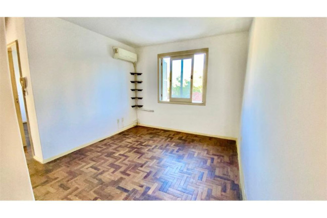 Imagem Imóvel com 2 Quartos à Venda, em Menino Deus - Porto Alegre Imagem Imóvel com 2 Quartos à Venda, em Menino Deus - Porto Alegre