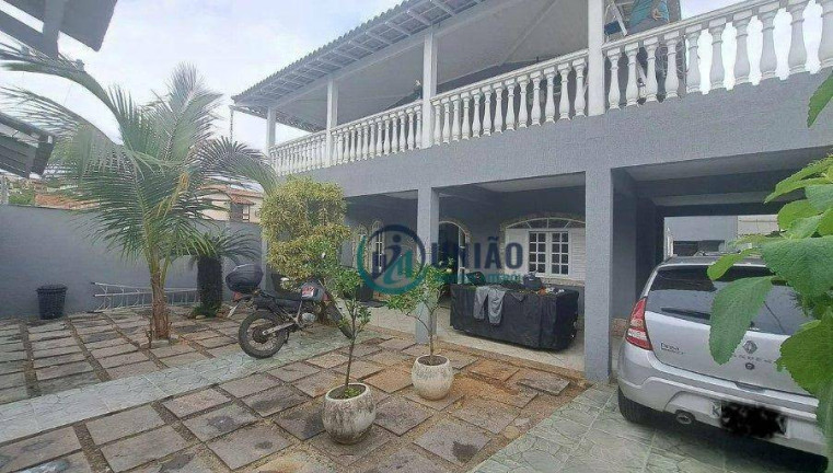 Casa com 3 Quartos à Venda, 315 m² em Piratininga - Niterói