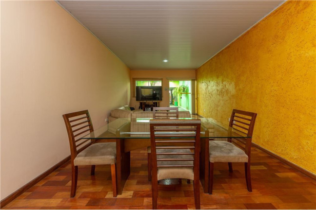 Imagem Casa com 3 Quartos à Venda, 235 m² em Vila Carrão - São Paulo Imagem Casa com 3 Quartos à Venda, 235 m² em Vila Carrão - São Paulo