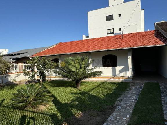 Casa com 3 Quartos à Venda, 130 m² em Centro - Navegantes