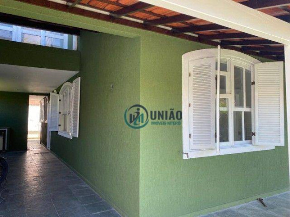 Casa com 4 Quartos à Venda, 250 m² em Piratininga - Niterói