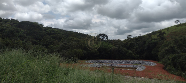 Imagem Chácara com 3 Quartos à Venda, 120 m² em Centro - Guaratinguetá