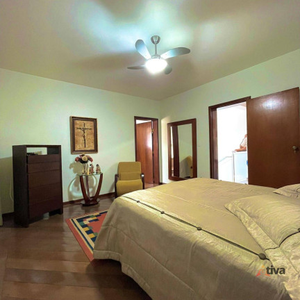 Imagem Casa com 4 Quartos à Venda, 298 m² Imagem Casa com 4 Quartos à Venda, 298 m²