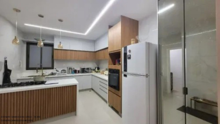 Imagem Casa com 4 Quartos à Venda, 290 m² em Vila De Abrantes (abrantes) - Camaçari