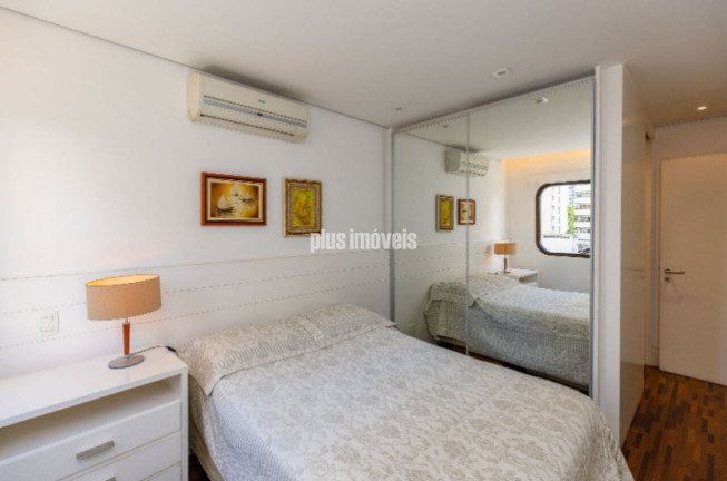 Imagem Apartamento com 3 Quartos à Venda, 120 m² em Moema - São Paulo