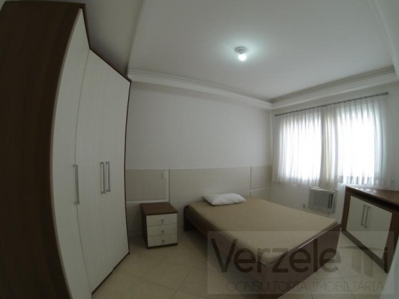 Imagem Apartamento com 3 Quartos para Temporada, 127 m² em Centro - Balneário Camboriú Imagem Apartamento com 3 Quartos para Temporada, 127 m² em Centro - Balneário Camboriú