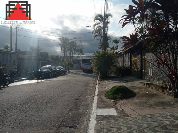 Imagem Casa com 2 Quartos à Venda, 51 m² em Vila Tupi - Praia Grande Imagem Casa com 2 Quartos à Venda, 51 m² em Vila Tupi - Praia Grande