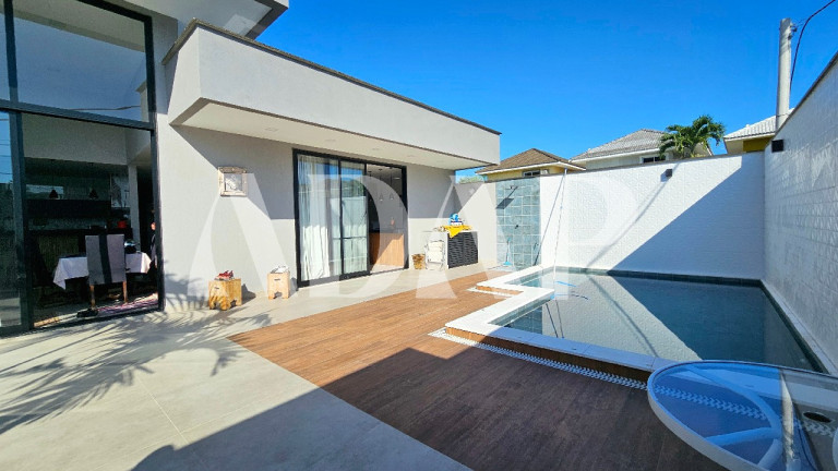 Imagem Casa com 3 Quartos à Venda, 380 m² em Vargem Pequena - Rio De Janeiro