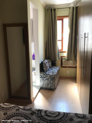 Imagem Casa com 4 Quartos à Venda, 50 m² em Meier - Rio De Janeiro Imagem Casa com 4 Quartos à Venda, 50 m² em Meier - Rio De Janeiro