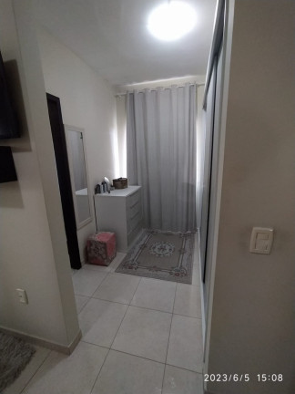 Imagem Casa com 4 Quartos à Venda, 187 m² em Floresta - Joinville