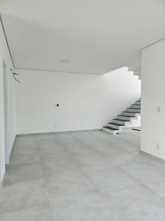 Imagem Casa com 3 Quartos à Venda, 250 m² em Ponta Negra - Manaus Imagem Casa com 3 Quartos à Venda, 250 m² em Ponta Negra - Manaus