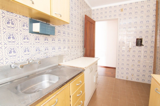 Imagem Imóvel com 2 Quartos à Venda, em Auxiliadora - Porto Alegre Imagem Imóvel com 2 Quartos à Venda, em Auxiliadora - Porto Alegre