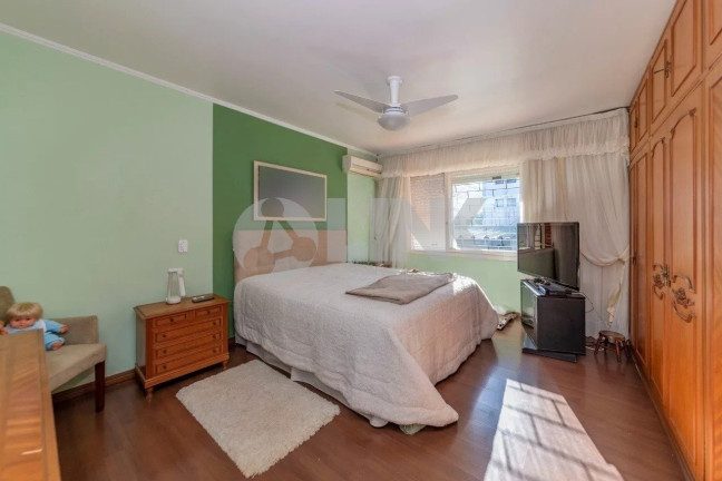 Imagem Casa com 3 Quartos à Venda, 350 m² em Boa Vista - Porto Alegre Imagem Casa com 3 Quartos à Venda, 350 m² em Boa Vista - Porto Alegre