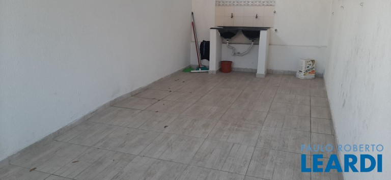 Imagem Casa com 2 Quartos à Venda, 249 m² em Vila Alzira - Santo André Imagem Casa com 2 Quartos à Venda, 249 m² em Vila Alzira - Santo André