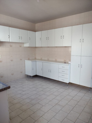 Imagem Casa com 3 Quartos à Venda, 200 m² em Centro - Cerqueira César Imagem Casa com 3 Quartos à Venda, 200 m² em Centro - Cerqueira César