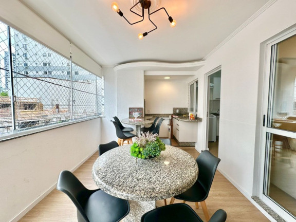 Imagem Apartamento com 3 Quartos à Venda, 105 m² em Centro - Balneário Camboriú